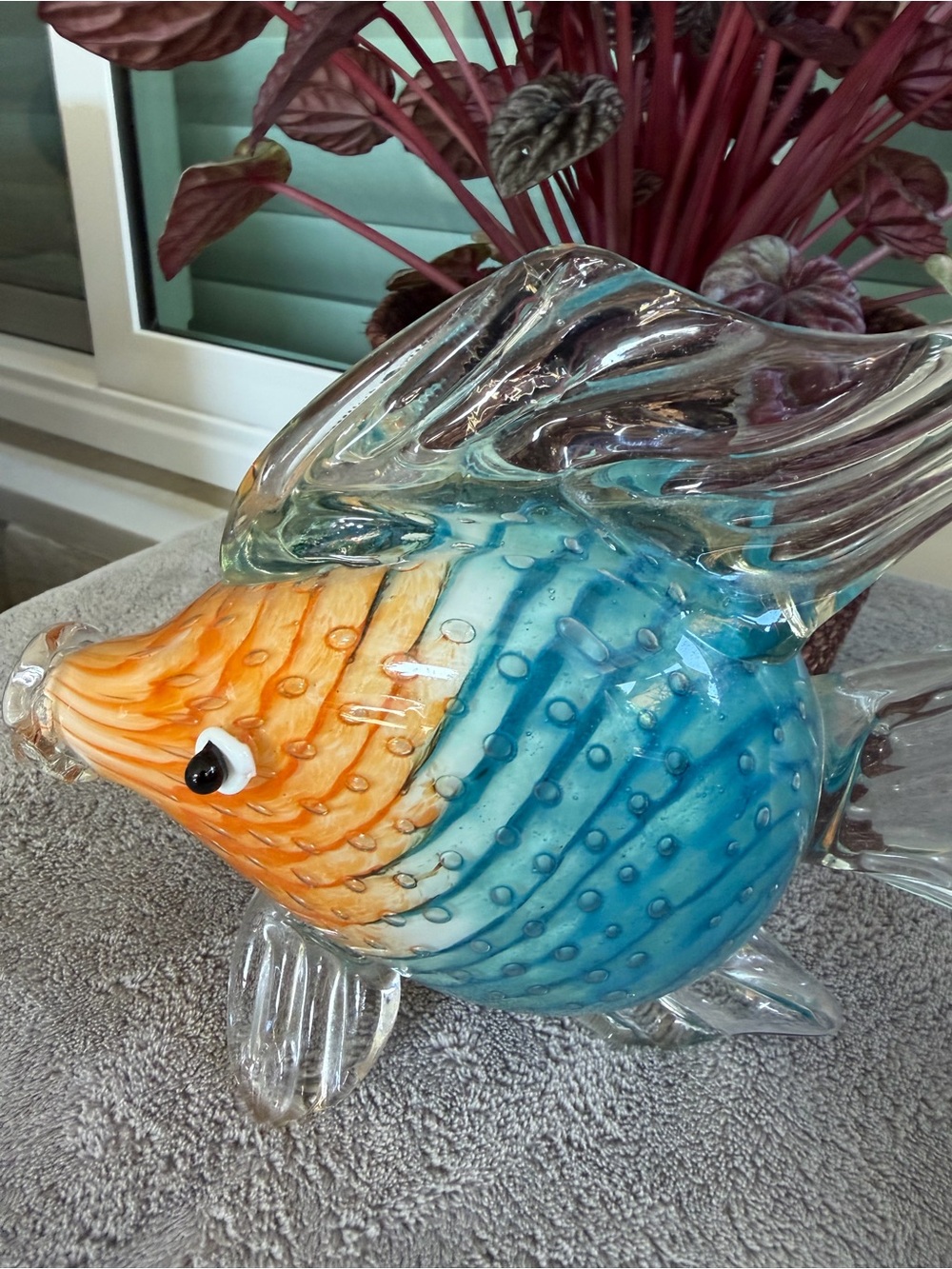 HQ Colorful Hand-Blown Glass Fish Figurine in Orange and Blue